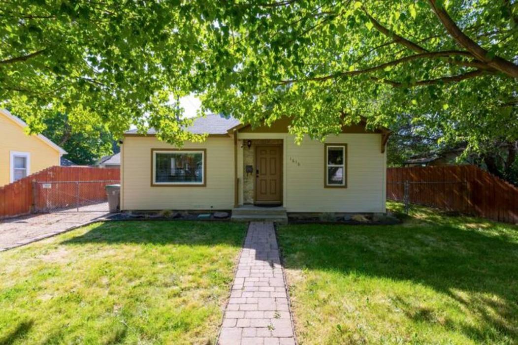 Home Sweet Idahome, Feels Like Home With All The Decor You Wish You Could Afford King Bed In Master, Fully Fenced Dog Friendly Yard, A Few Blocks From Bsu And Downtown Boise, Your Perfect Stay! 外观 照片